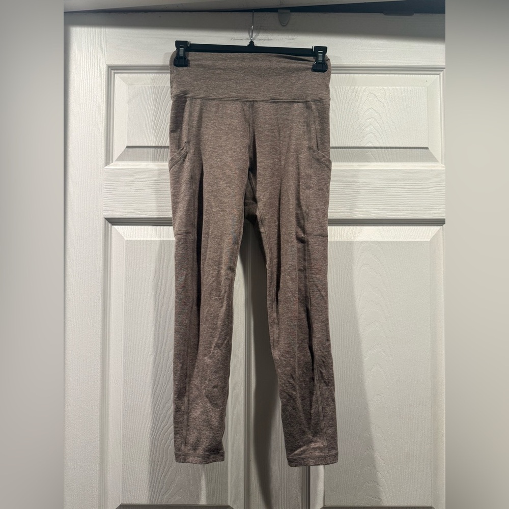 Aerie Brown pocket chill play move  Leggings. Size small short